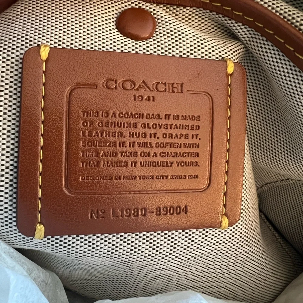 NWOT Coach 1941 Cass Hobo - Picture 4 of 7